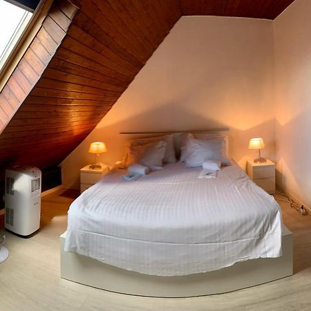 Luxury Duplex Vue Chateau เนอชาแต็ล ภายนอก รูปภาพ